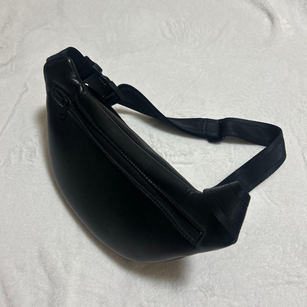 diesel ボディバック　dロゴ　レザー