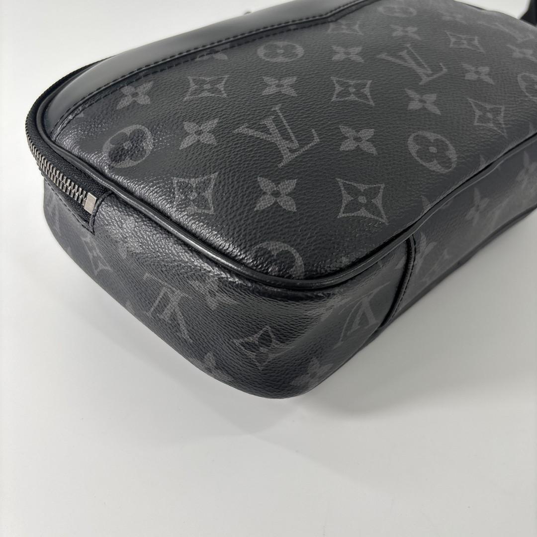 超極美品 ルイヴィトン モノグラムエクリプス バムバッグ M42906 ブラック