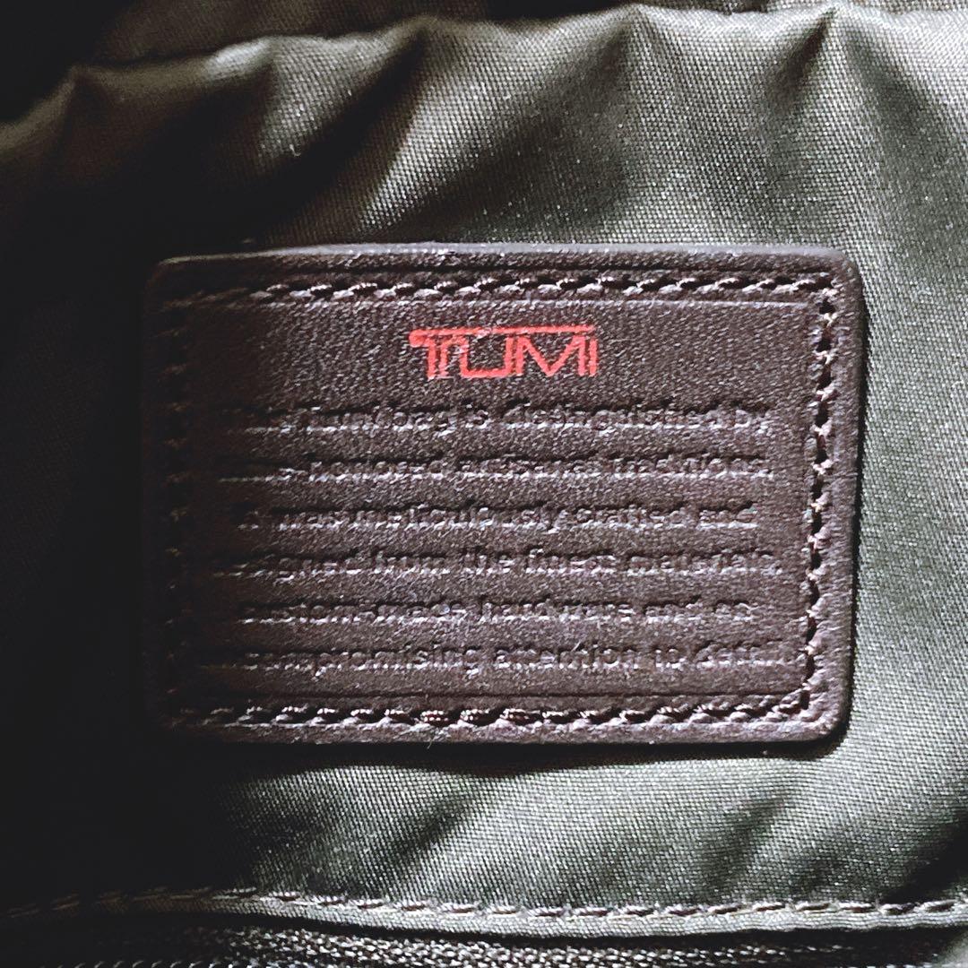 美品⭐️トゥミ　メッセンジャーバッグ　クロスボディーバッグ　ミニ　ブラック　黒