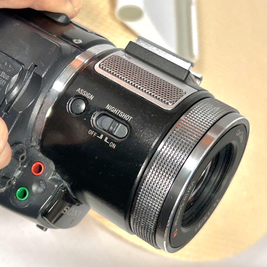 SONY ハンディービデオカメラ　HVR-A1J