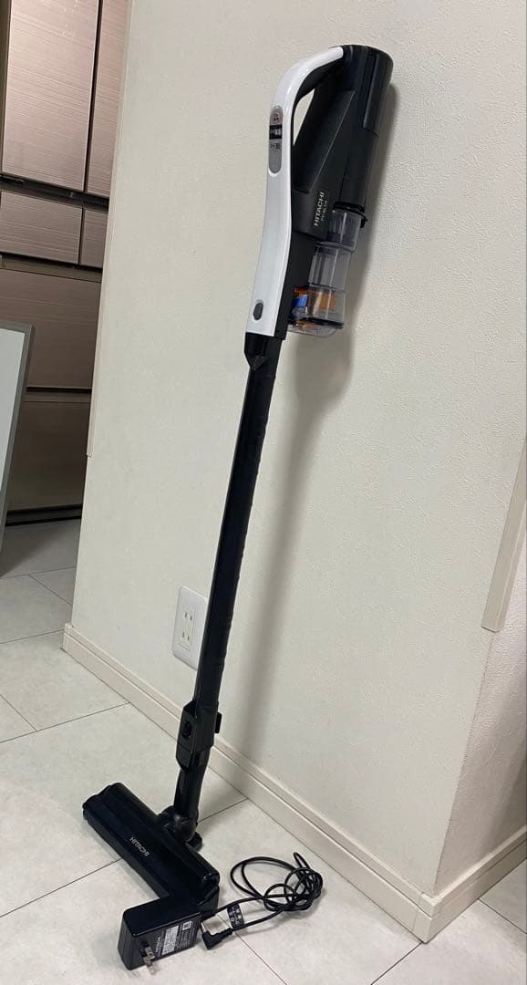 日立 コードレス掃除機2021年製　PV-BL 1H