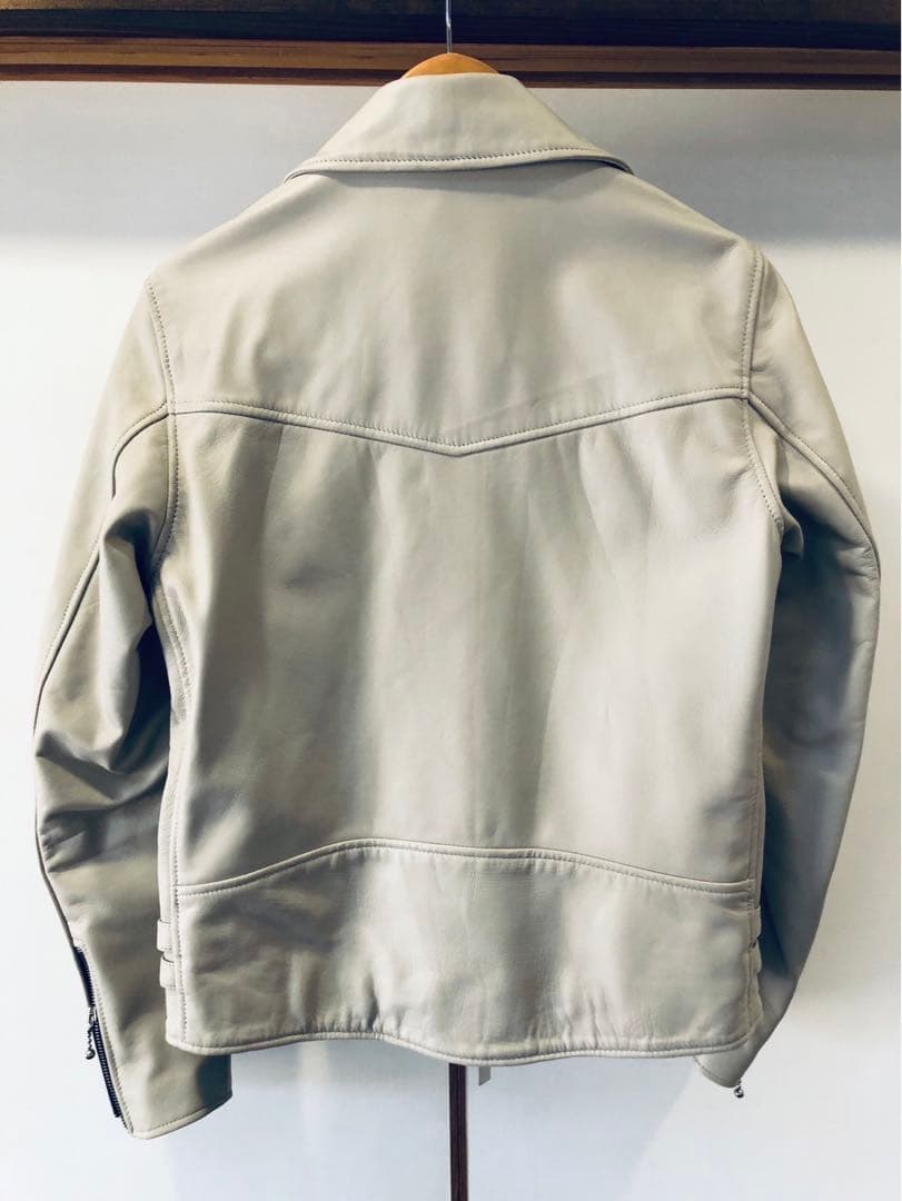 ライダースジャケット