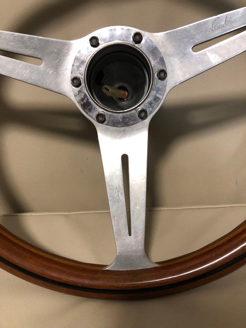 【送料込み】ナルディ NARDI ステアリング クラシック ウッド
