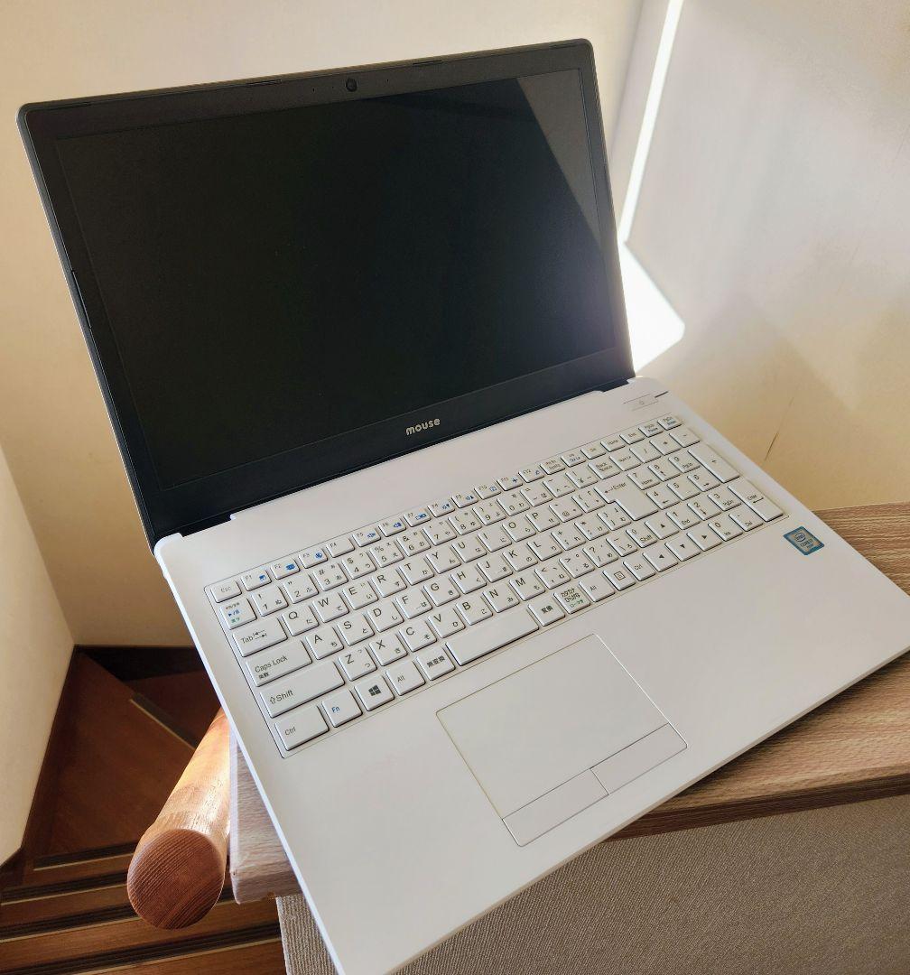Mouse Core i7 6500U 15.6型　1920x1080/フルHD