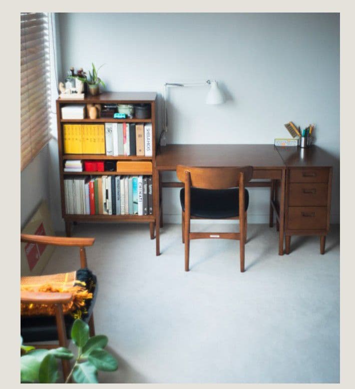 カリモク 60 Tチェア ブラウン