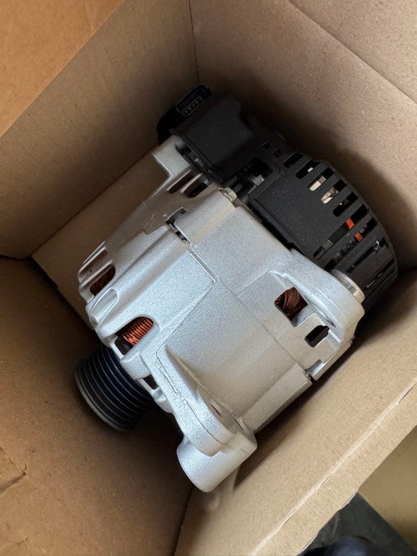 エクストレイル DBA-NT32 オルタネーター