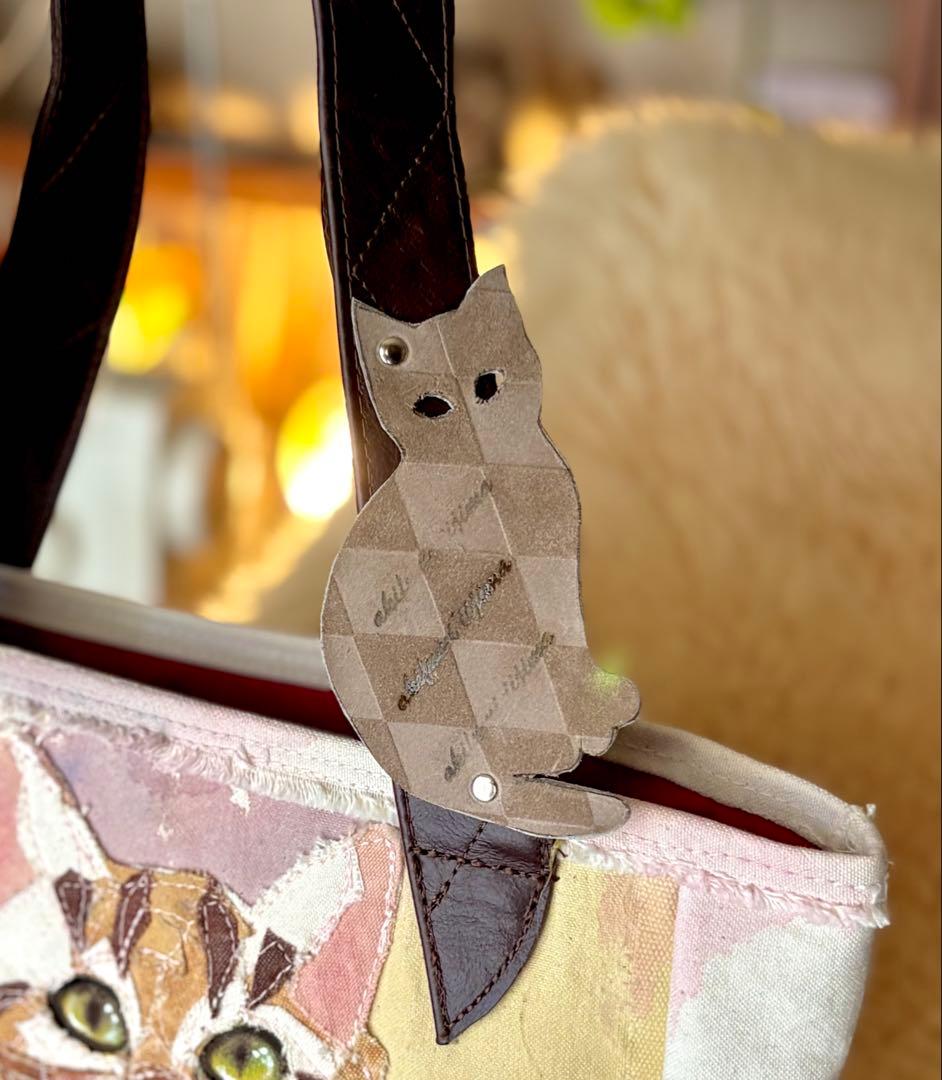 (手づくり)\"エンジェル茶トラ\"ねこのトートバッグ刺繍切り絵帆布ネコ