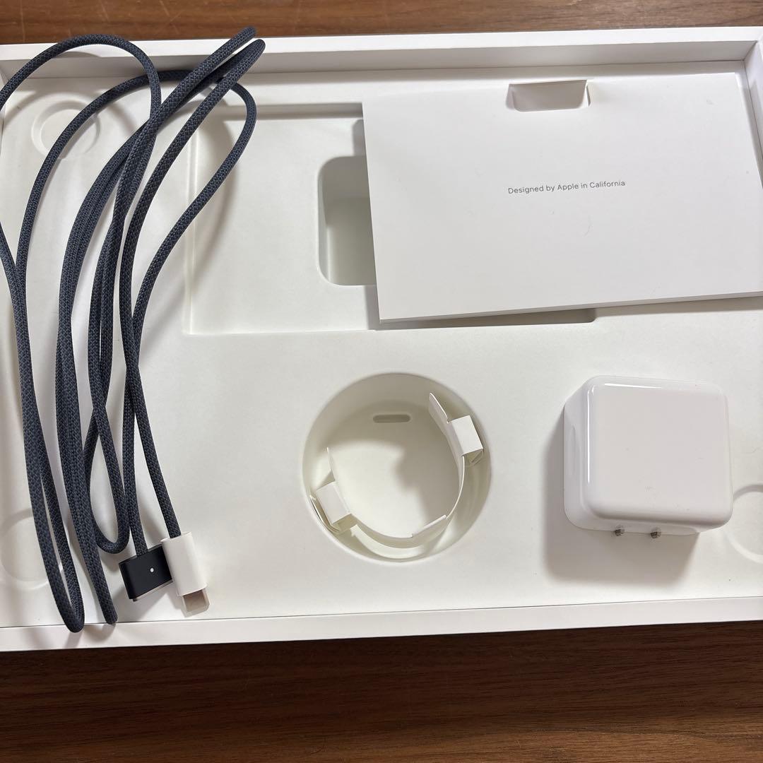 MacBook Air M4 13インチ 512GB メモリ16GB（おまけ付）