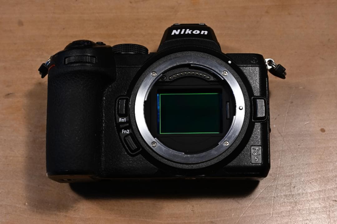 Nikon Z5 ミラーレス一眼カメラ（撮影ガイド付き）