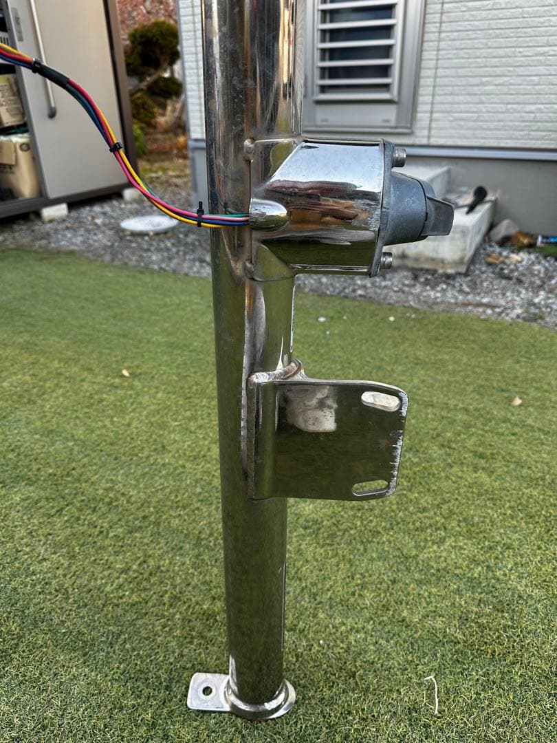 20系アルヴェルSOREX トレーラー用ヒッチ メンバー取り付け金具付き