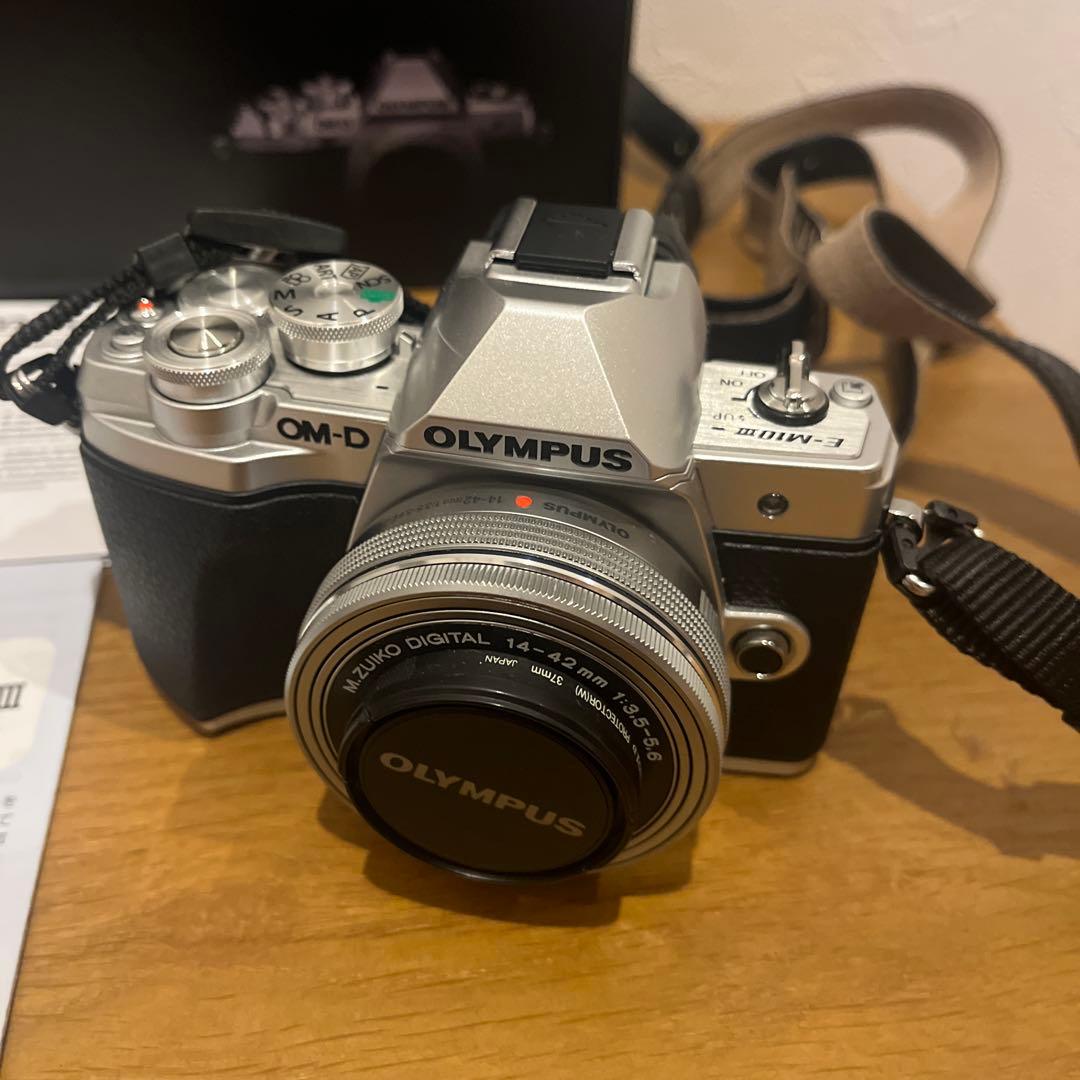 OLYMPUS デジタルカメラ E-M10 MarkⅢ レンズ2本セット