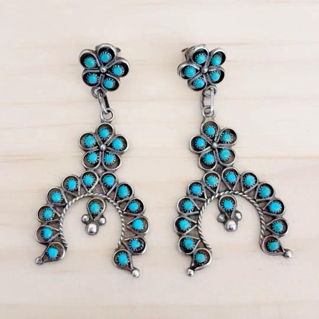 ズニ族 ナジャ ターコイズ ピアス ニードルポイント インディアンジュエリー