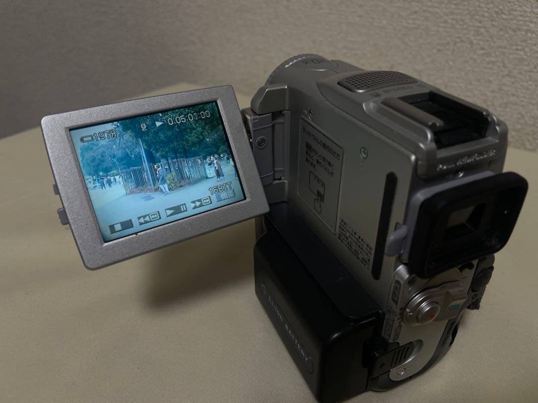 SONY ハンディカム　DCR-PC101 ダビング用　miniDVビデオカメラ