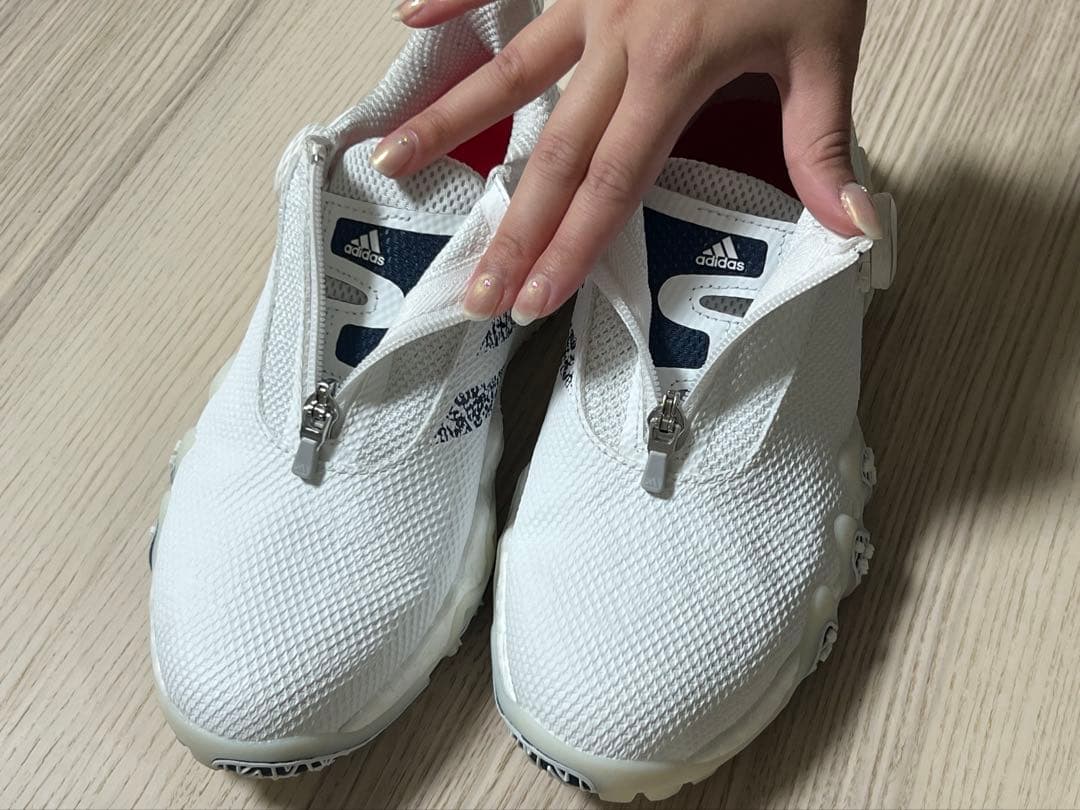 adidas ゴルフシューズ　23cm 女性用