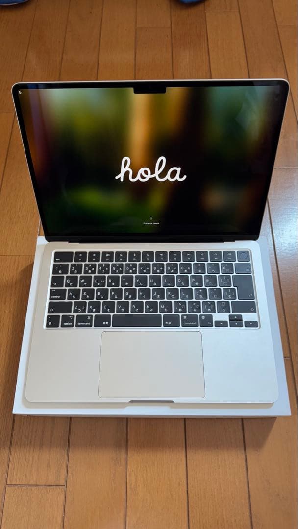 Apple MacBook Air M2 13インチ スターライト