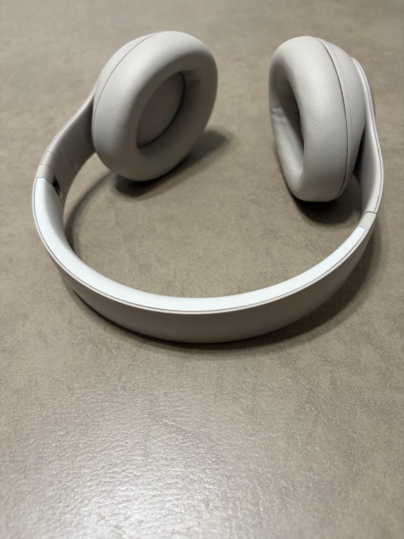 Beats Studio Pro サンドストーン