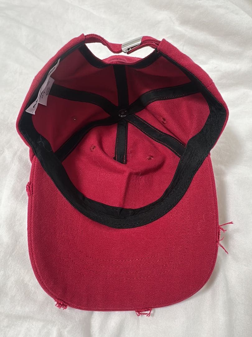 BEEDEN ストーン装飾 赤 キャップ