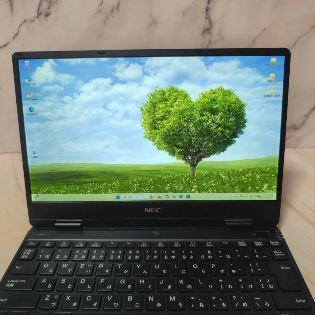 第８世代Core i7 SSD128GB メモリ8GB ノートパソコン オフィス