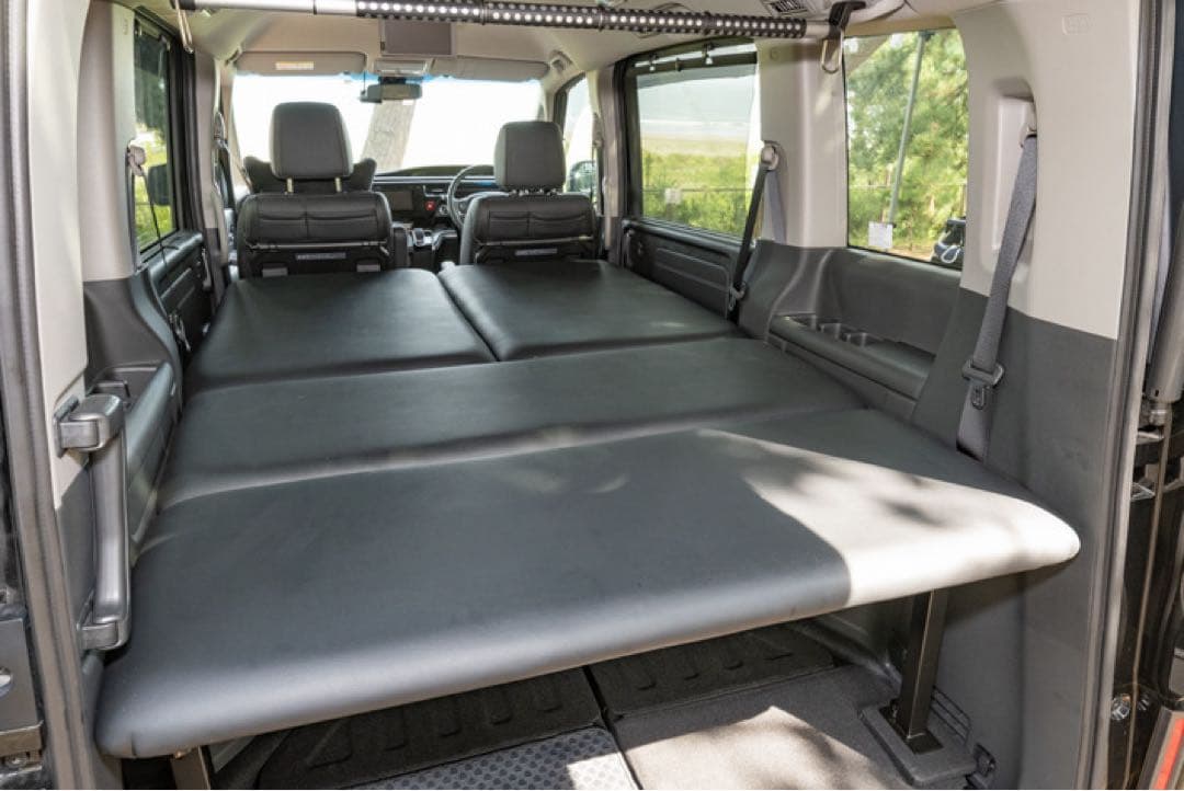 美品 ステップワゴンRP1からRP5 MGR製 ベッドキット　レザー40mm