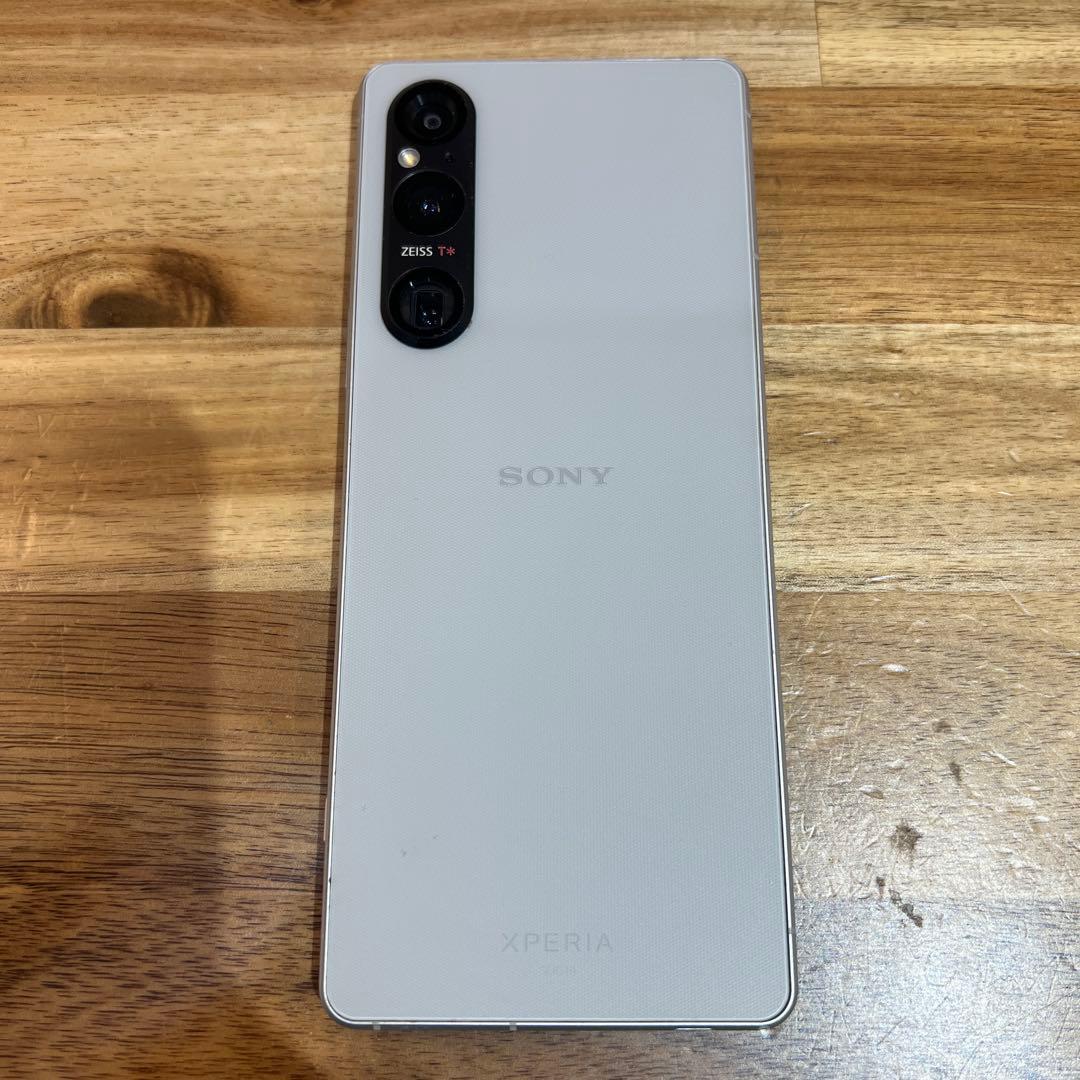 C815 au SIMフリー　Xperia 1 V SOG10