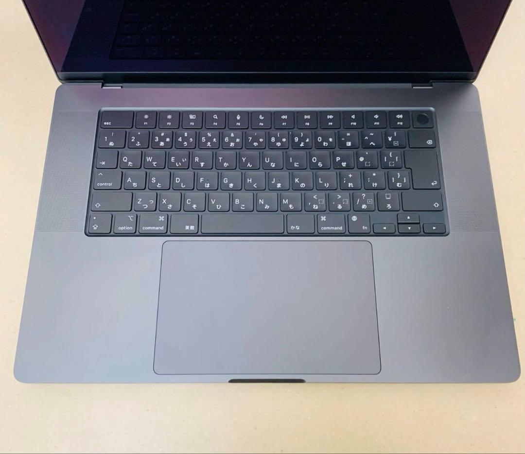 ボ*ブ様 【訳あり大特価】16inch mbp m3pro※底面傷あり