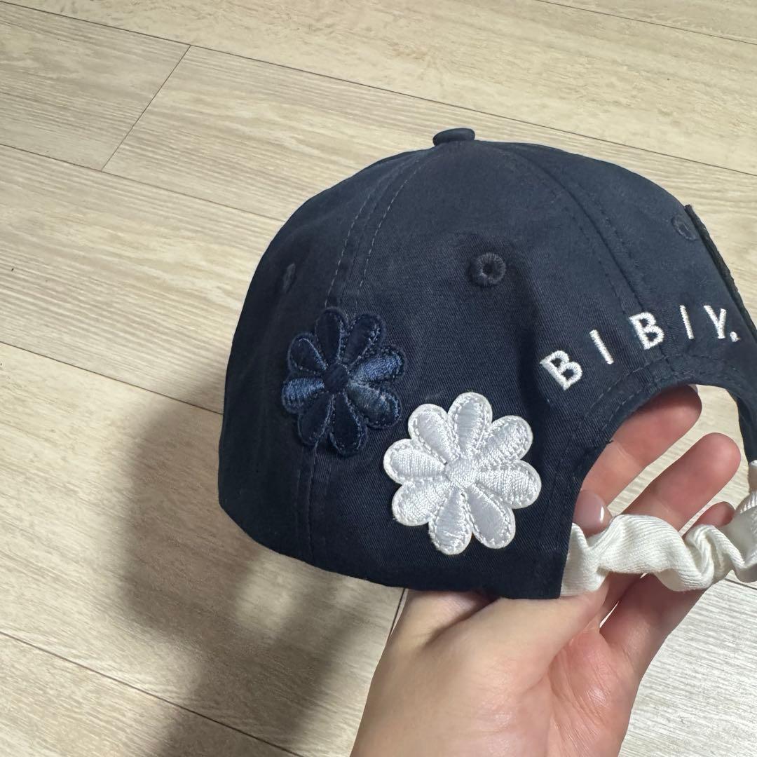 帽子 B. CLUB CAP