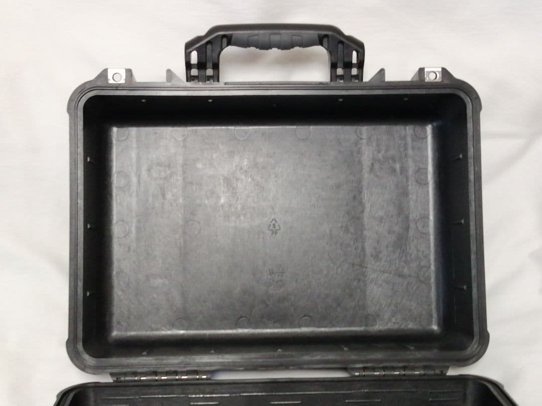 ペリカン PELICAN 1500