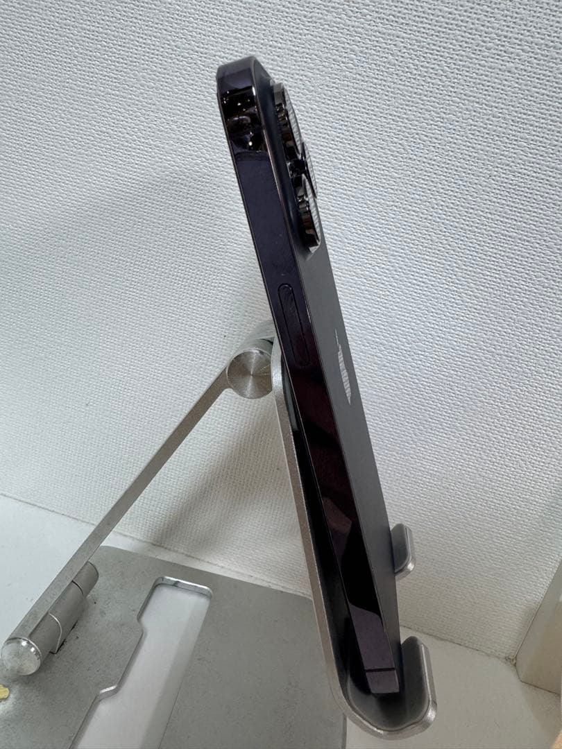 くま　美品 SIMフリー iPhone14 ProMax 256GB