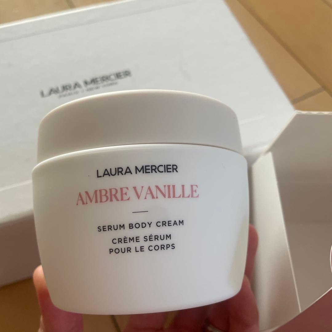 ＜ローラ メルシエ＞ セラム ボディクリーム 【アンバーバニラ】