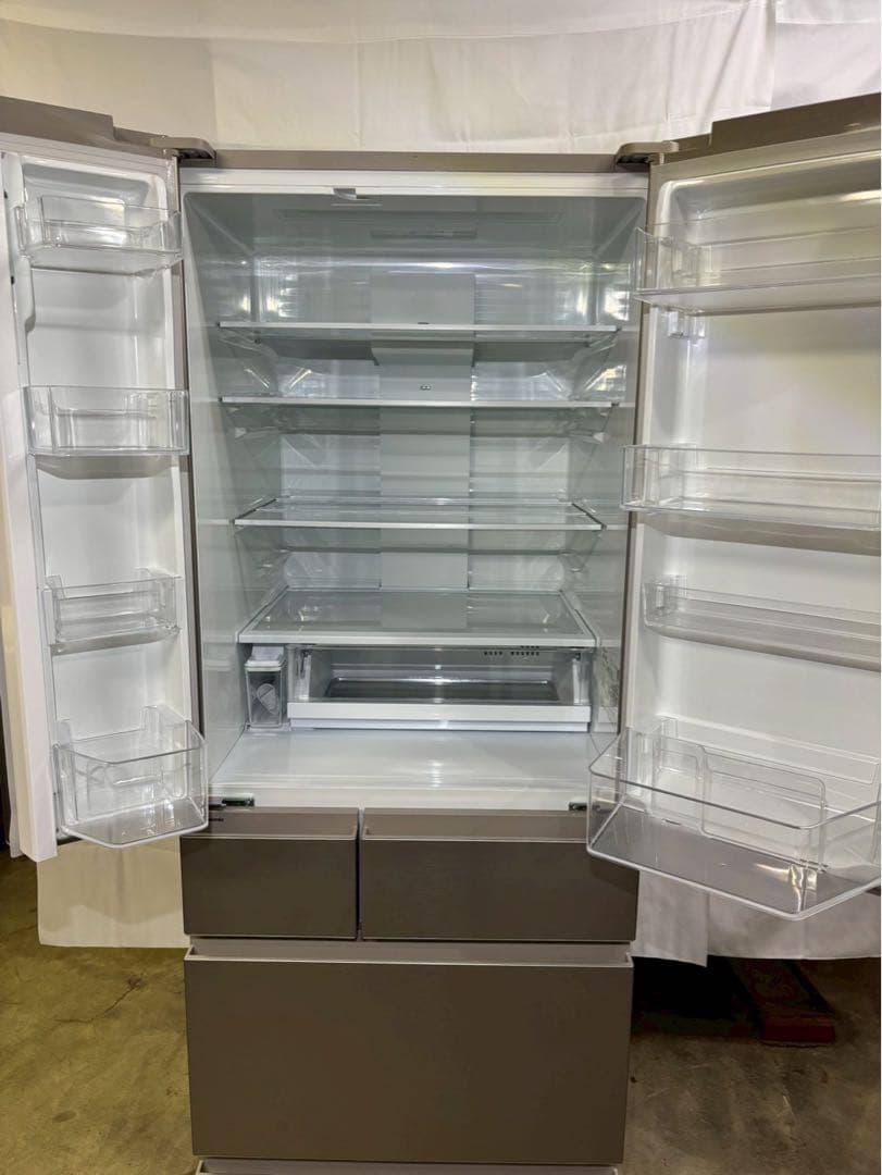 【展示品】Panasonic6ドア冷蔵庫 NR-F55HY2 2025年551L