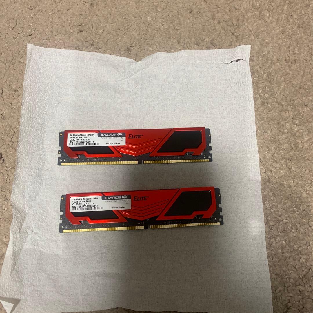 デスクトップ用メモリー　DDR4 2666mhz 16gb*2 32GB