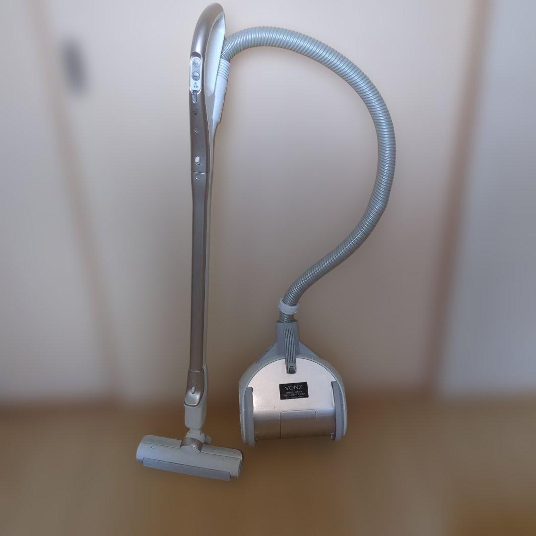 充電式　キャニスター　掃除機　　東芝　VC -NX2　サイクロン