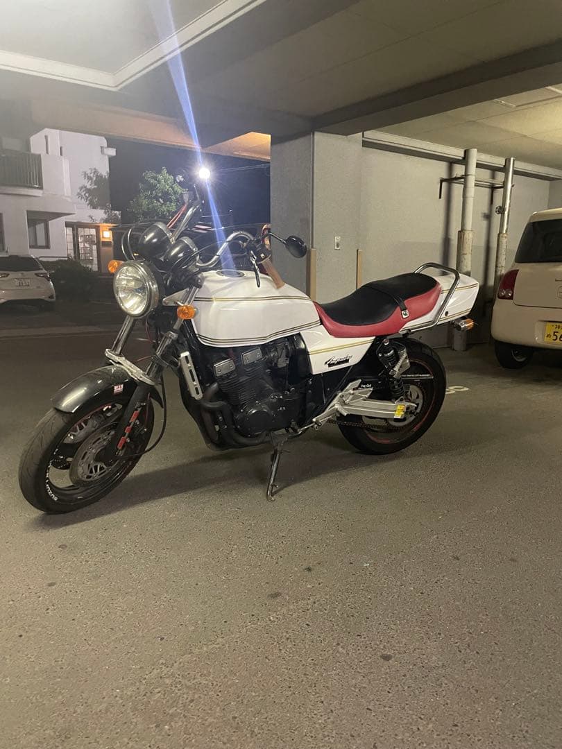 gsx400 インパルス　gk79a のシートになります