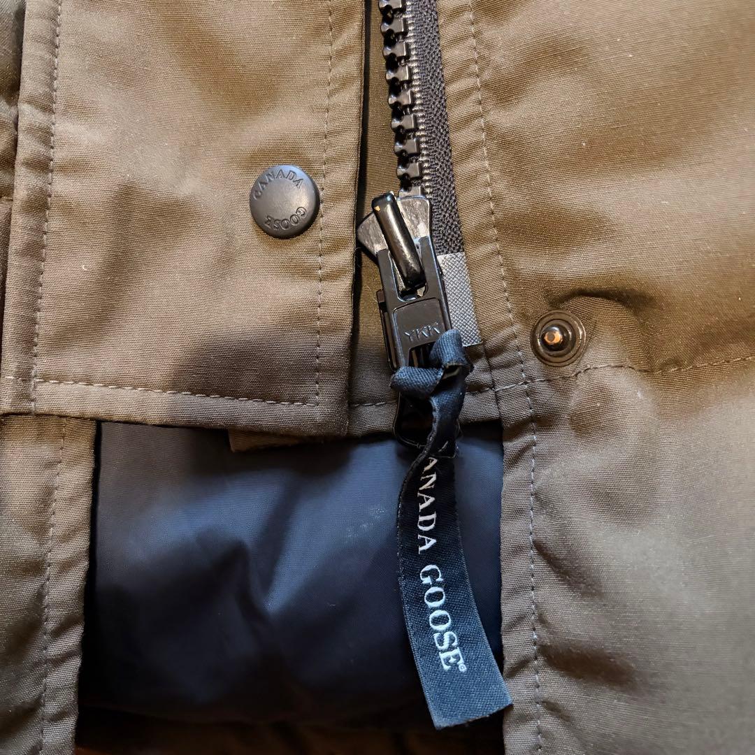 美品　カナダグース ダウンコート S カーキ コヨーテファー カナダ製 正規品