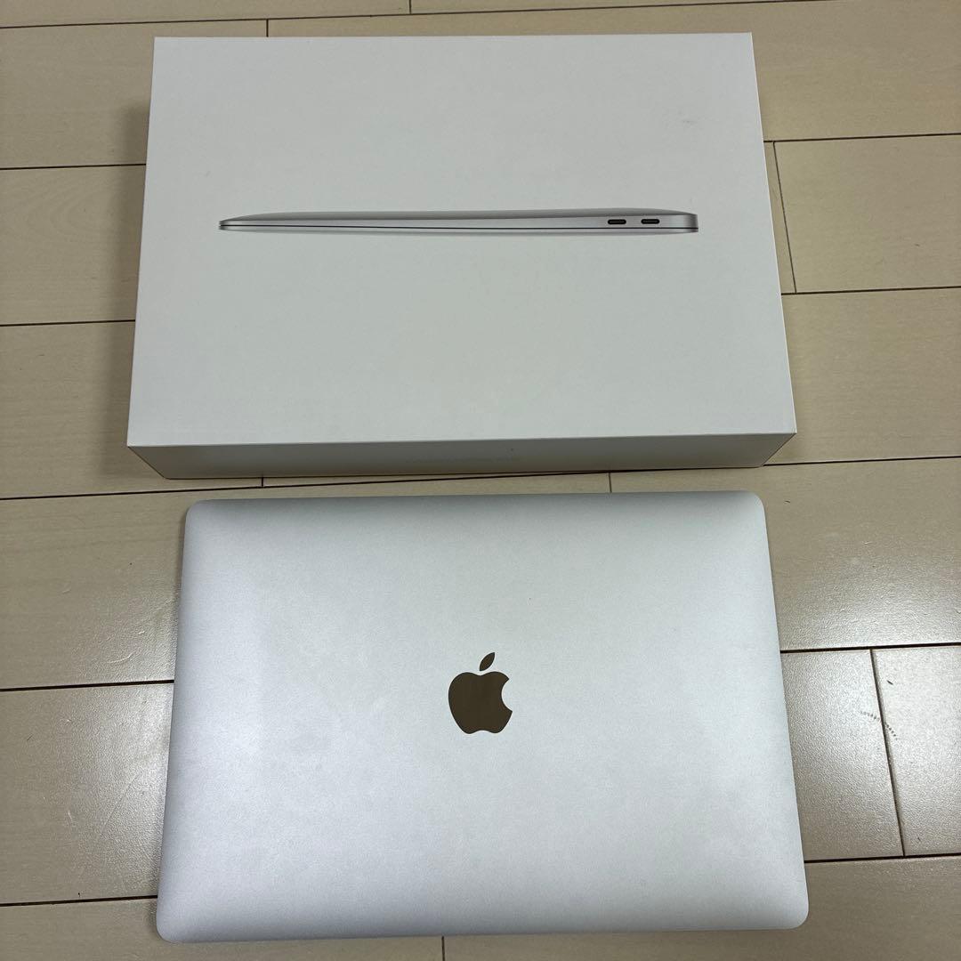 Apple MacBook Air (M1,8GB,256GB) 本体