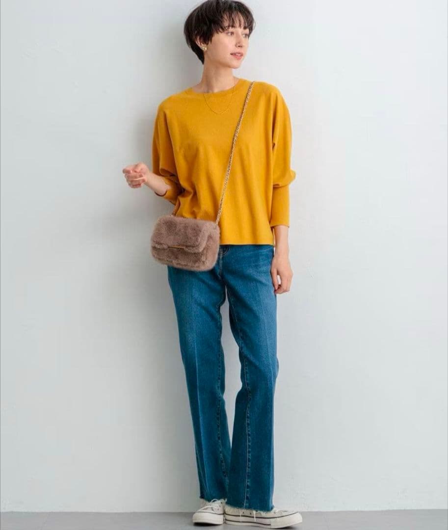 【RED CARD TOKYO×23区】デニム フレアパンツ　ミッドブルー