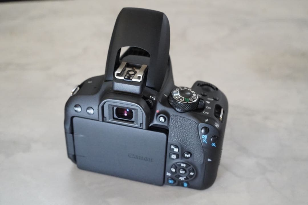 Canon EOS kiss x9i ダブルズームキット + おまけ