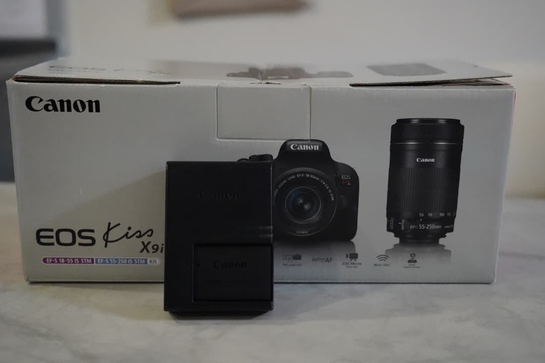 Canon EOS kiss x9i ダブルズームキット + おまけ