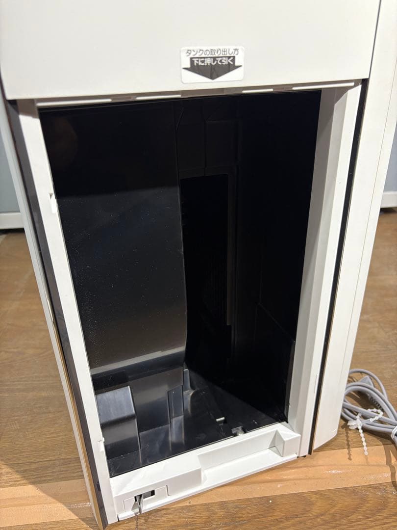 ＳＨＡＲＰ　加湿空気清浄機 KI-X75E2-W