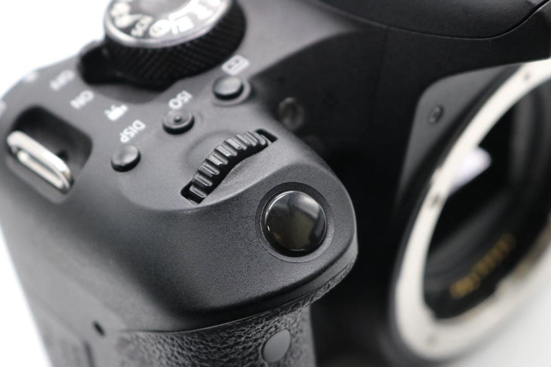 超美品 【Canon EOS Kiss X9i トリプルレンズセット】 安心保証