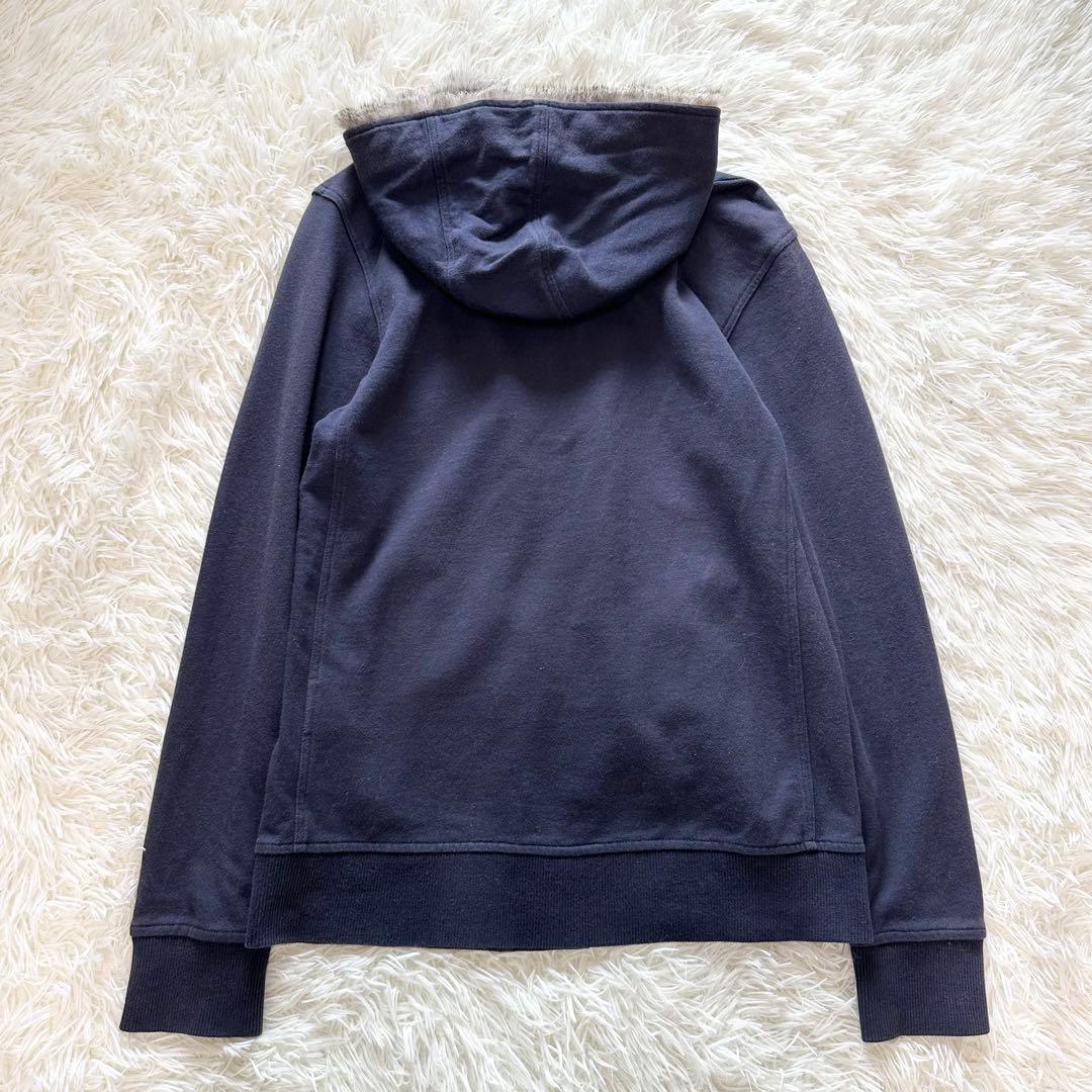 Burberry black label ファー パーカー ロゴ