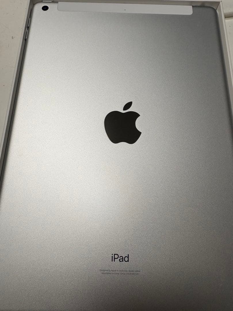 iPad 第9世代 64GB Wi-Fi+Cellularモデル