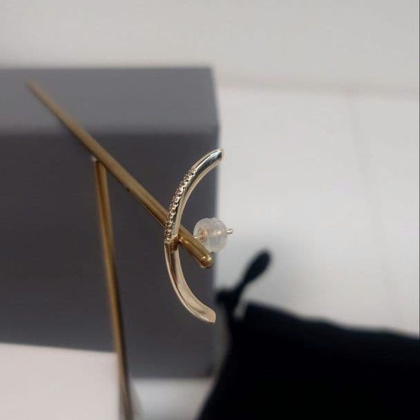 【お値下げ】ヒロタカ BOW ダイヤモンド ピアス 片耳用