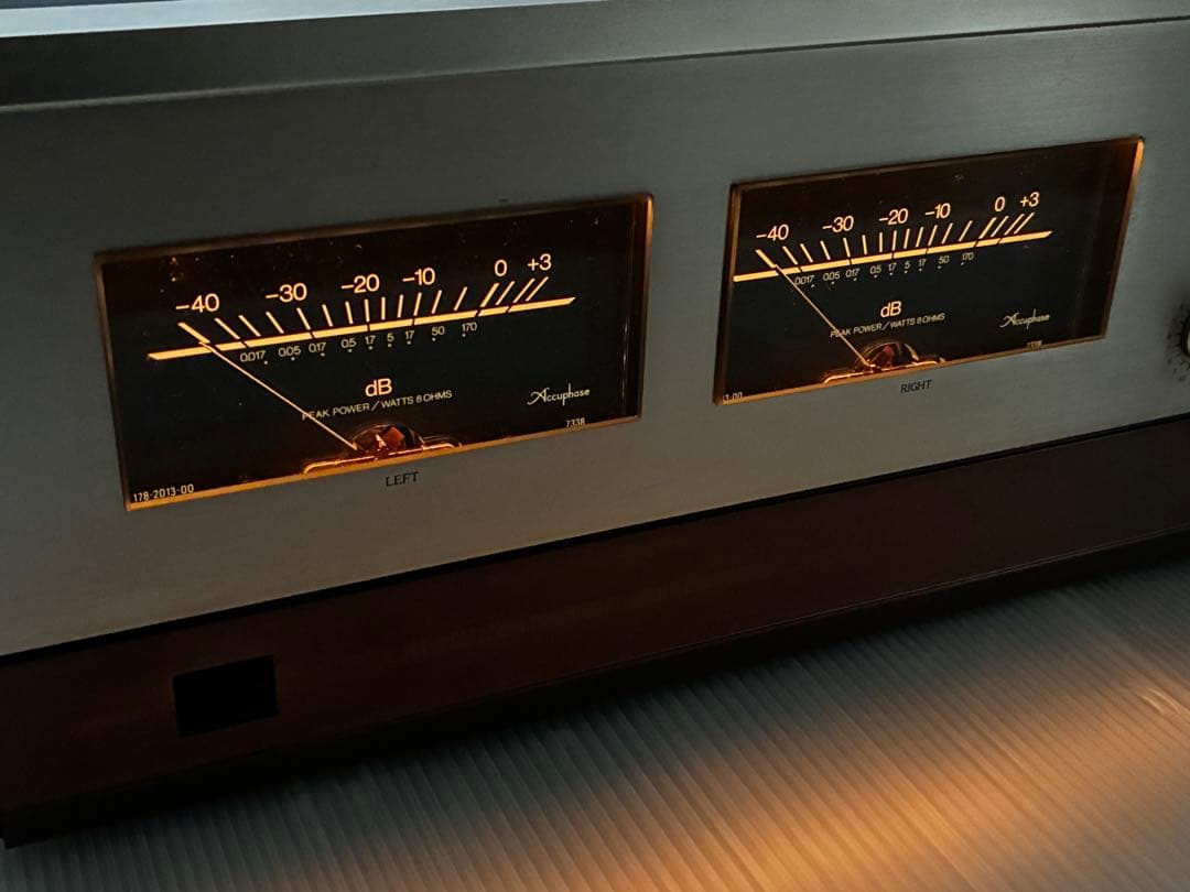 Accuphase/P-300L パワーアンプ