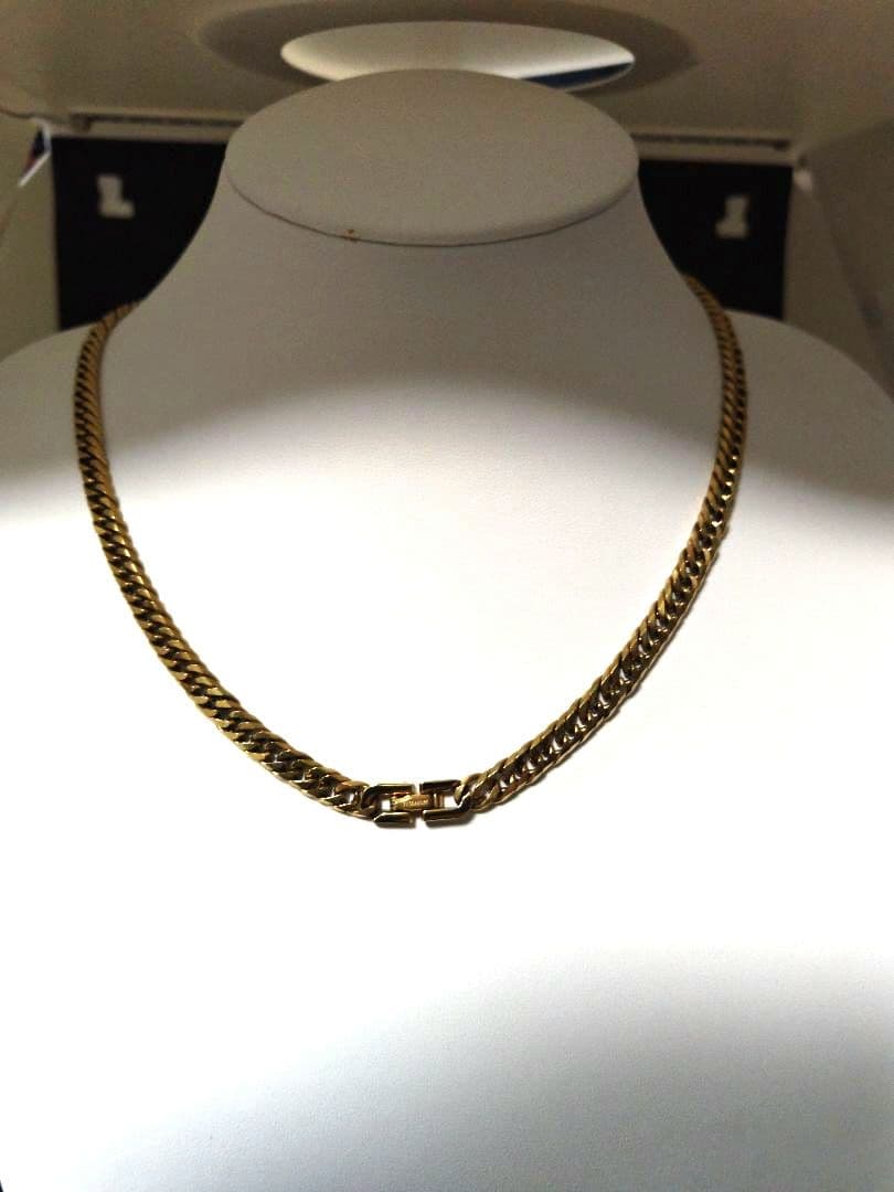 ゴールドチタンネックレス