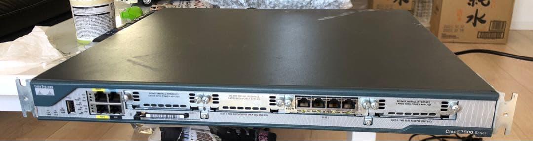 Cisco 2801 サービス統合型ルータ CISCO2801