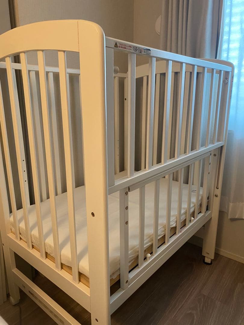 カトージ　ミニベビーベッド　マットレス・マットレスカバー・かけ布団付き