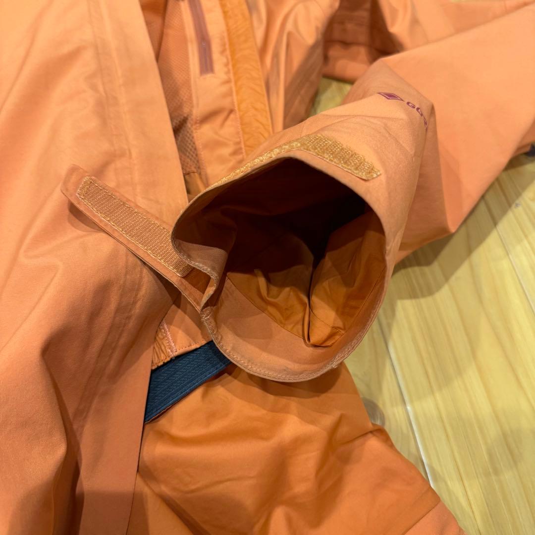 patagonia  jacket GORE-TEXオレンジ フード付