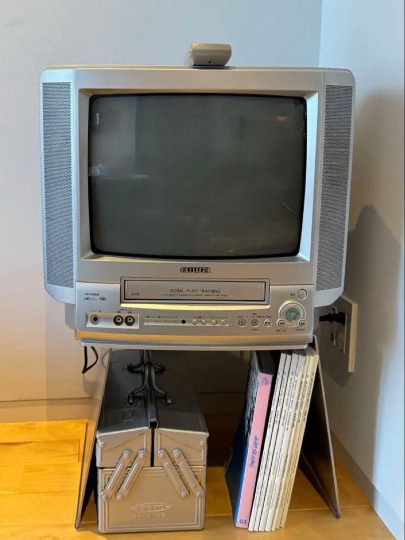 【レア】aiwa ブラウン管テレビ・テレビデオ本体とリモコンセット14インチ