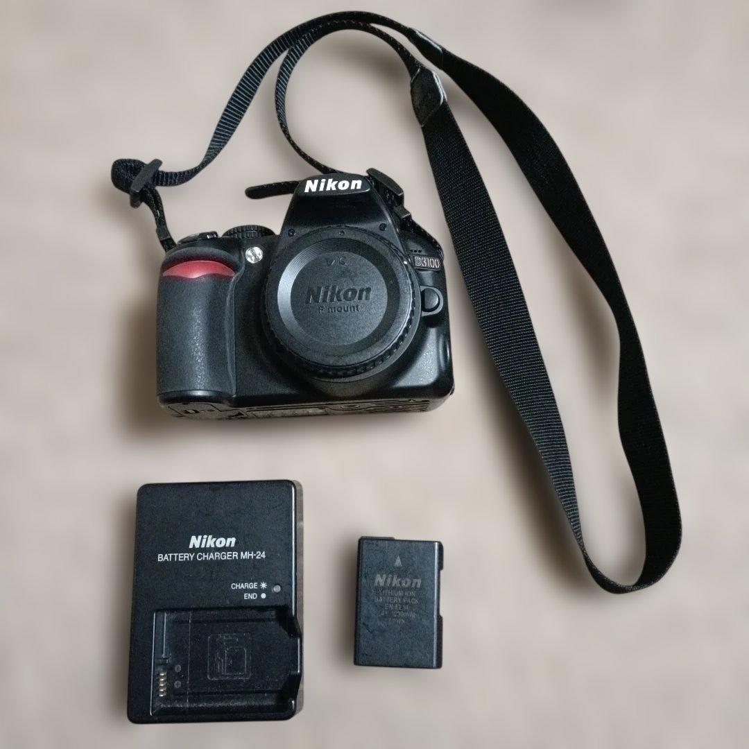 Nikon デジタル一眼レフカメラ D3100本体と充電器付き